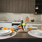 Grey House 5 100mt Dal Mare Apartment