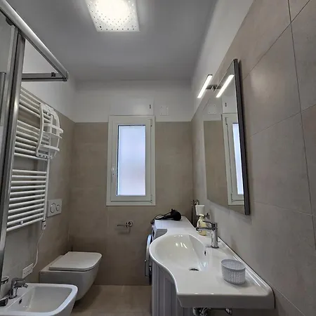 Daire Grey House 5 100mt Dal Mare *